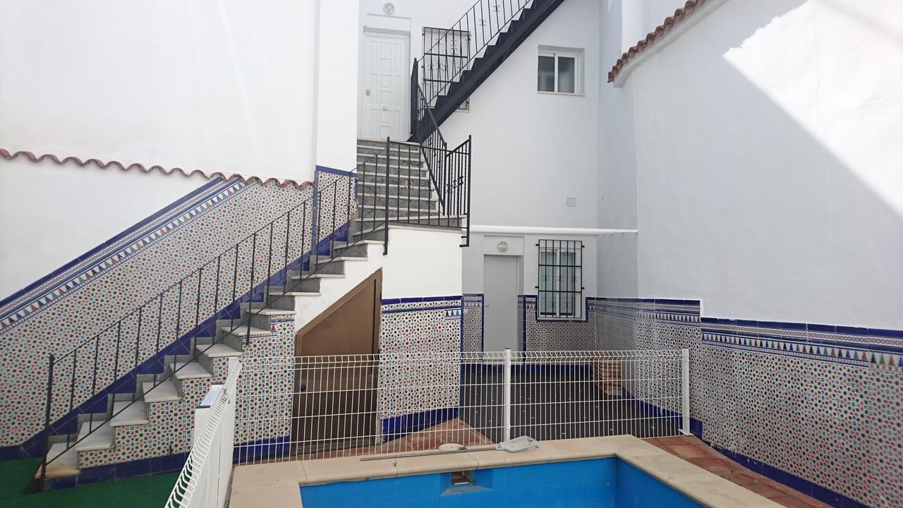 Апартаменты El Patio De La Piscina Кордова Экстерьер фото